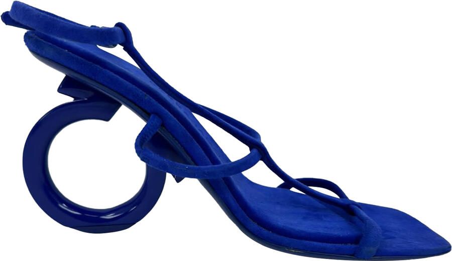 Salvatore Ferragamo Pre-owned Ferragamo Elina sandalen met hakken in blauw geitenleer suède