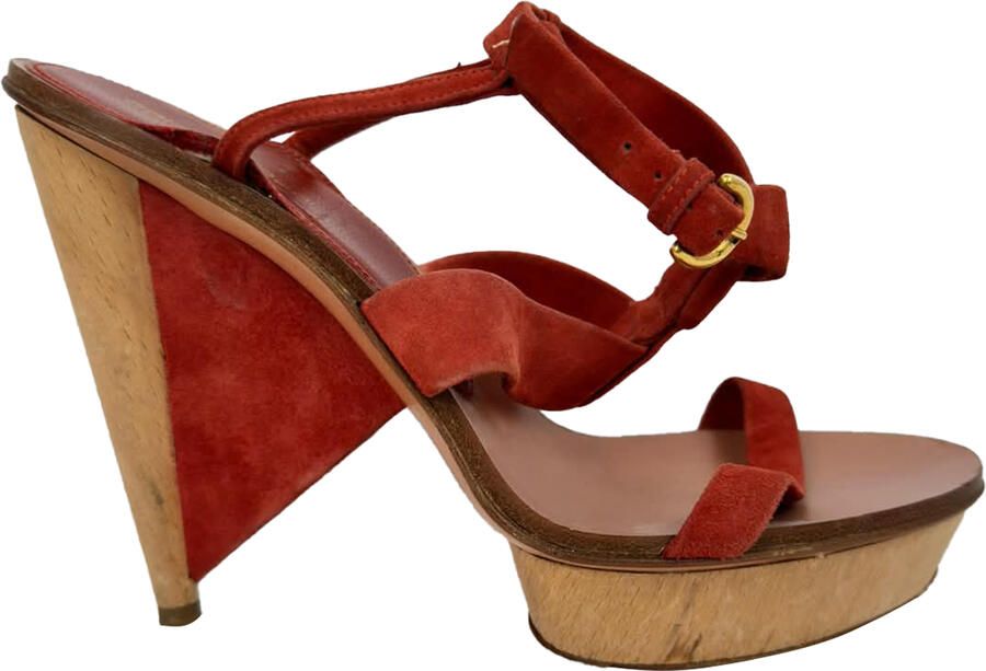 Sergio Rossi Pre-owned Sergio Rossi sandalen met enkelbandje en plateauzool in rood suède