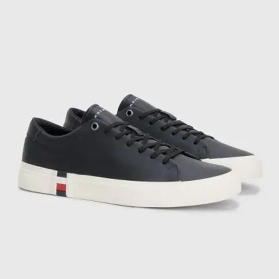 Tommy Jeans herensneakers met kenmerkend design.