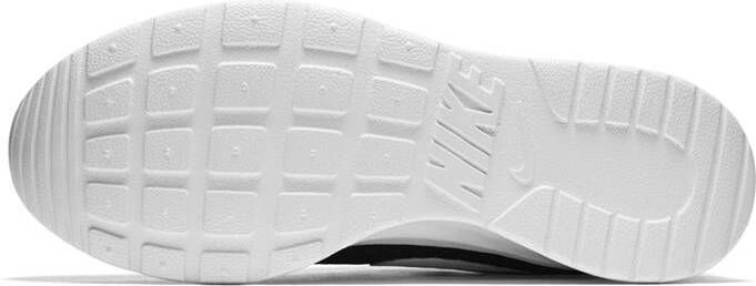 Nike Tanjun Dames Sneakers Black White - Foto 4