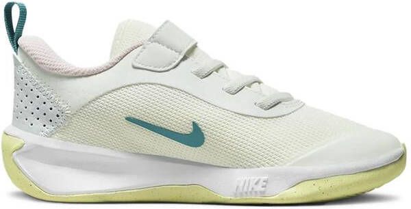 Nike Omni Multi-Court Little DM96026