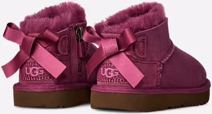 Ugg Ultra Mini Bailey Bow-laars in Dark Winterberry