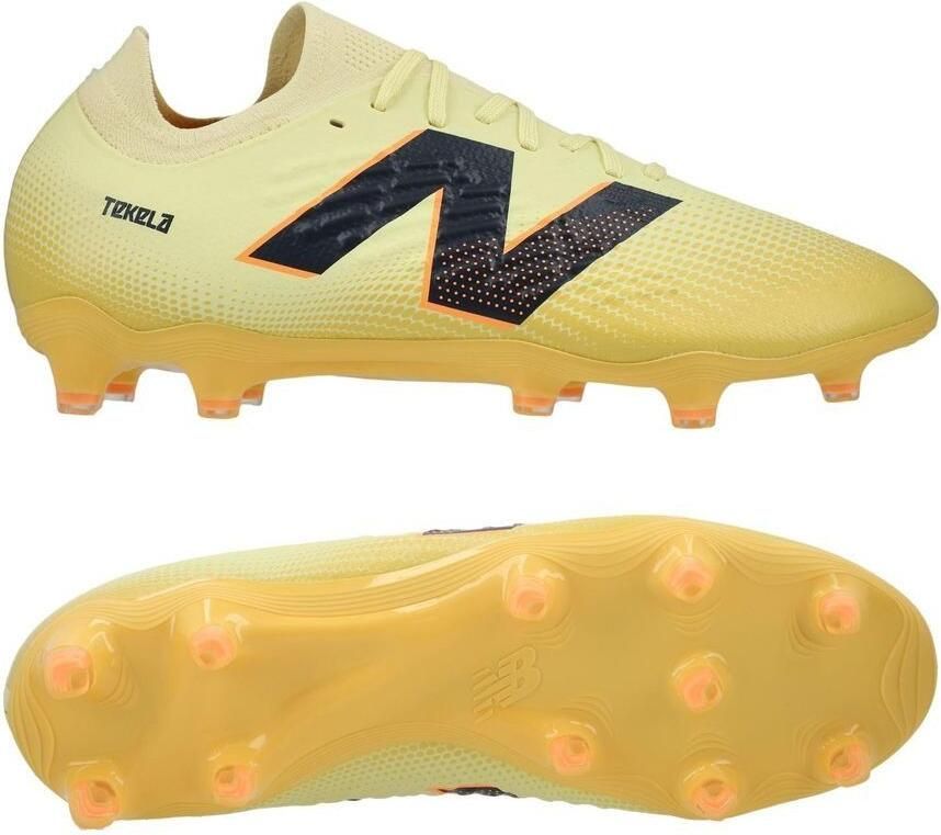New Balance Tekela V4 Magia Laag FG Energy Rush Perkament Zwart Oranje