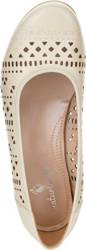 Naturläufer Pump met prachtige perforaties Crème