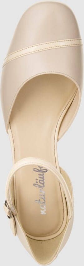 Naturläufer Pump van een mooie leermix Crème