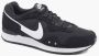 Nike VENTURE RUNNER WMNS Volwassenen Lage sneakers Kleur: Zwart Maat: 10.5 - Thumbnail 105