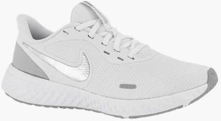 Nike Witte Revolution 5