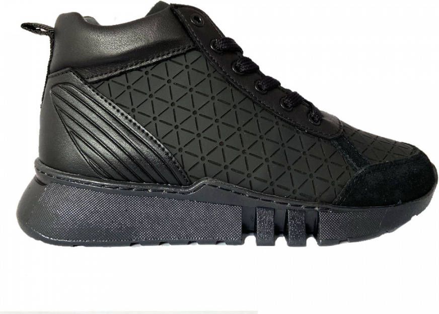 Red rag on sale zwarte sneakers