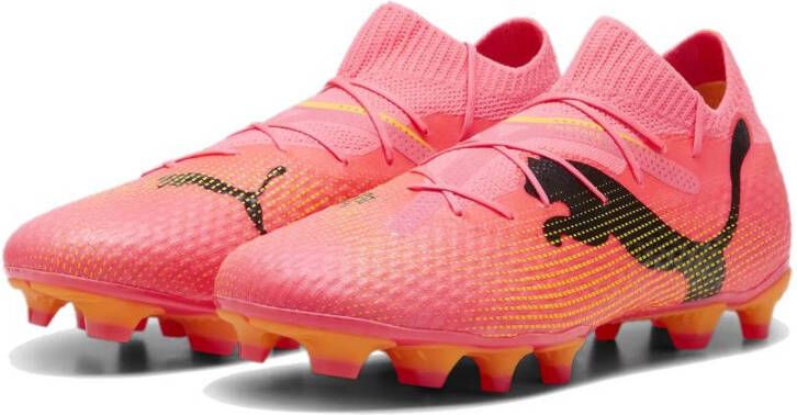 PUMA Future 7 Pro Gras Kunstgras Voetbalschoenen (MG) Roze Zwart Oranje