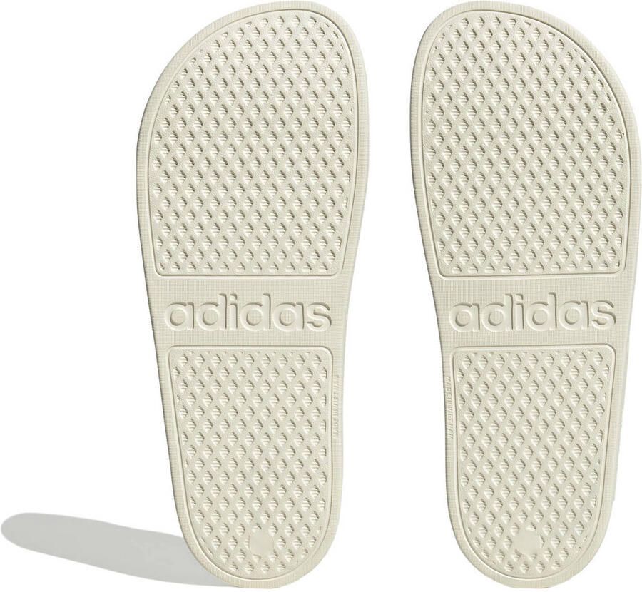 Adidas adilette Slippers en Sandalen Wit 2 3 Mesh Synthetisch