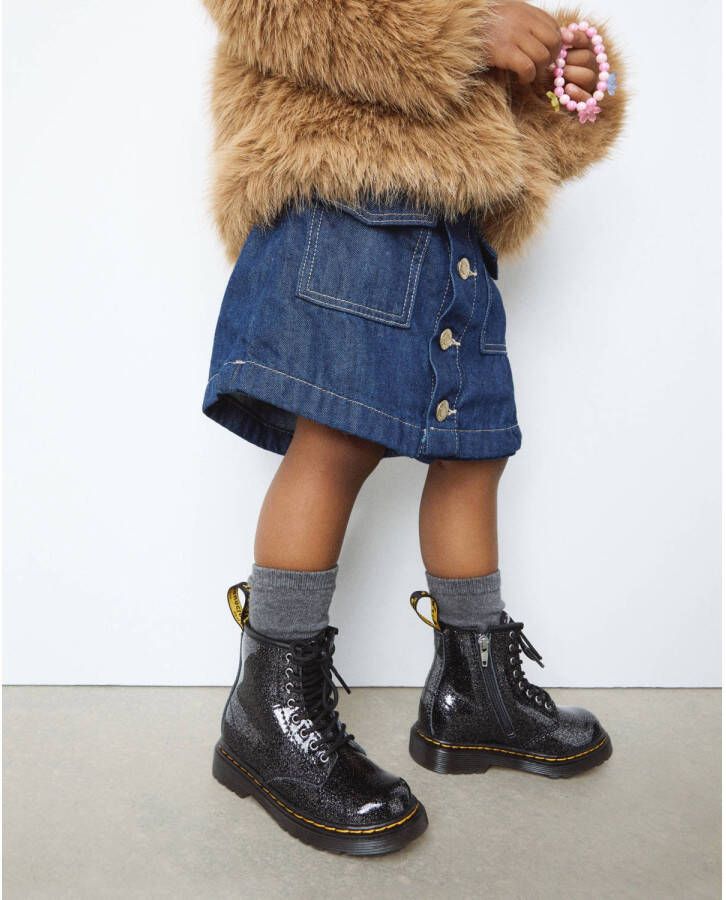 Dr. Martens 1460 T leren veterboots met glitters zwart