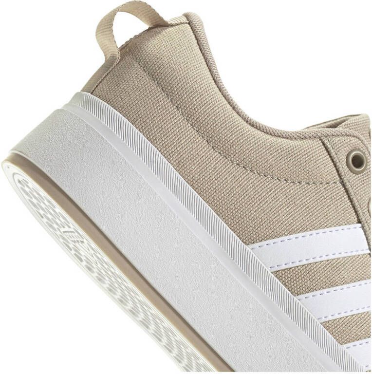 adidas Sportswear Bravada 2.0 Platform sneakers beige ecru