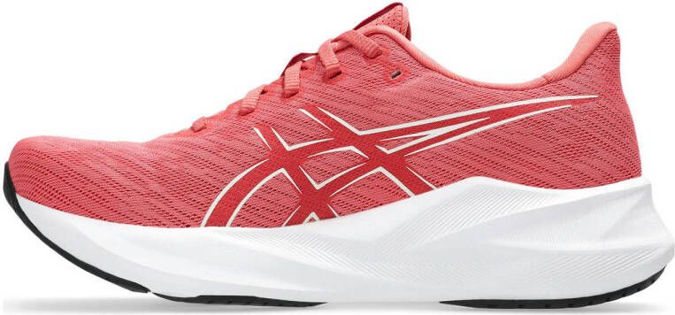 ASICS Versablast 4 hardloopschoenen koraalrood ecru