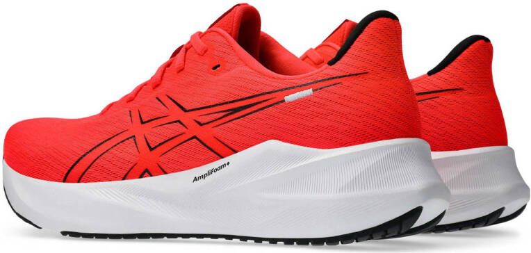 ASICS Versablast 4 hardloopschoenen koraalrood wit
