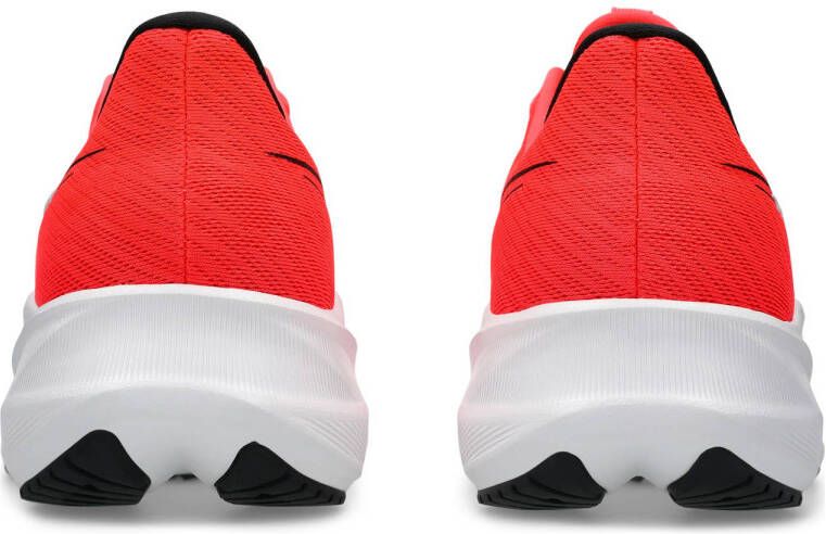 ASICS Versablast 4 hardloopschoenen koraalrood wit