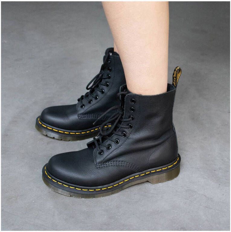 Dr. Martens 1460 Pascal Virginia leren veterboots zwart