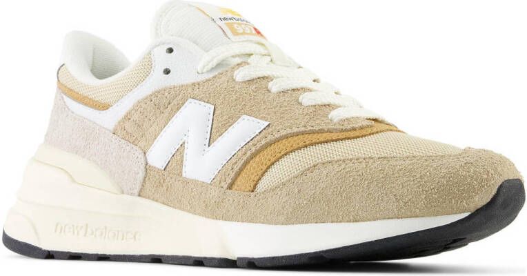 New Balance 997 sneakers zand wit camel