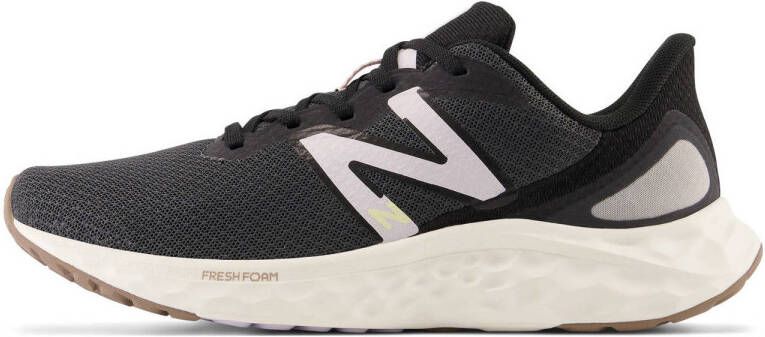 New Balance Fresh Foam Arishi V4 hardloopschoenen zwart wit