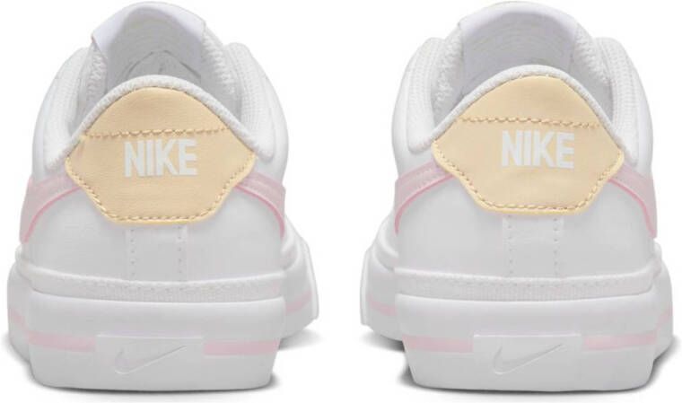 Nike Court Legacy sneakers wit lichtroze geel