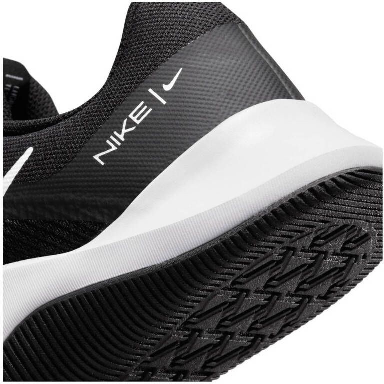 Nike MC Trainer 2 fitness schoenen zwart wit