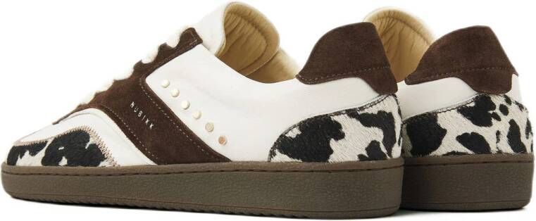 Nubikk Ray Owen Studs leren sneakers met ponyhair en koeienprint bruin wit