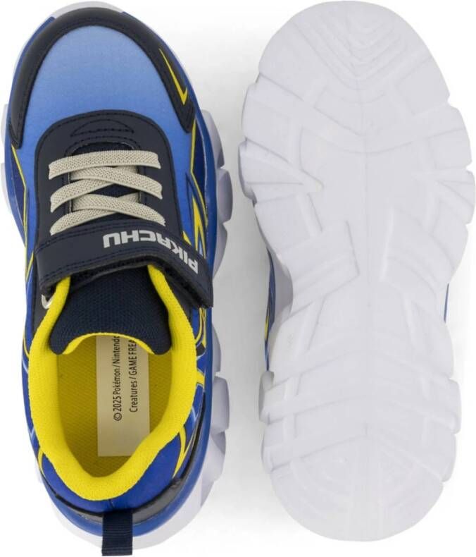 Pokémon sneakers met lichtjes blauw