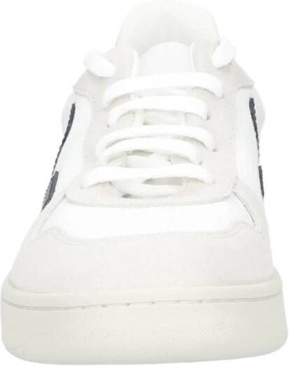 Veja V-10 leren sneakers wit