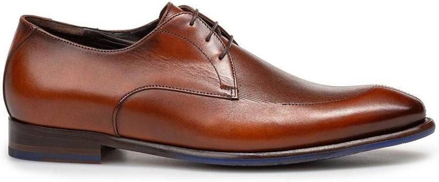 Floris van Bommel De Stapper 72.00 leren veterschoen donker cognac