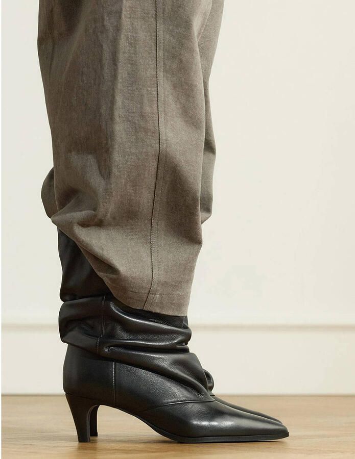 Manfield Dames Zwarte leren slouchy enkellaarsjes met hak - Foto 3