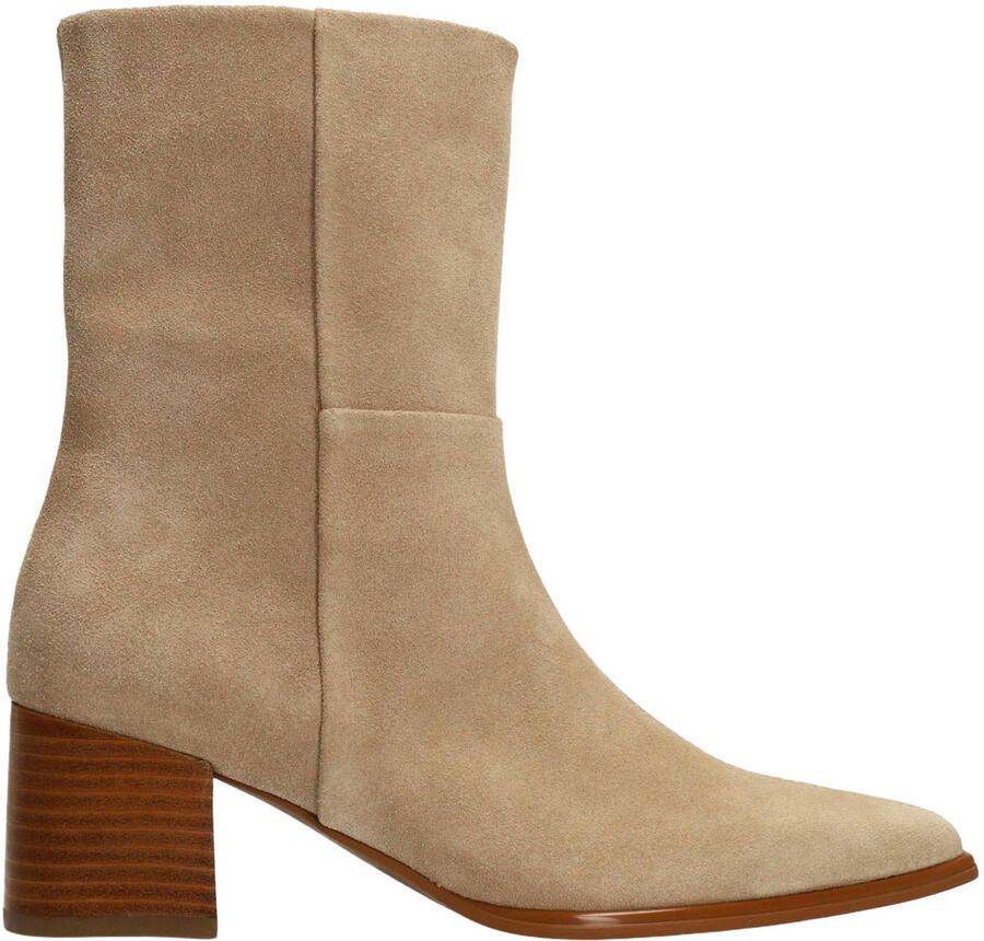 Manfield Dames Beige suède enkellaarsjes met hak