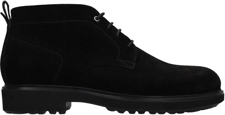 Manfield suède veterboots met profielzool zwart