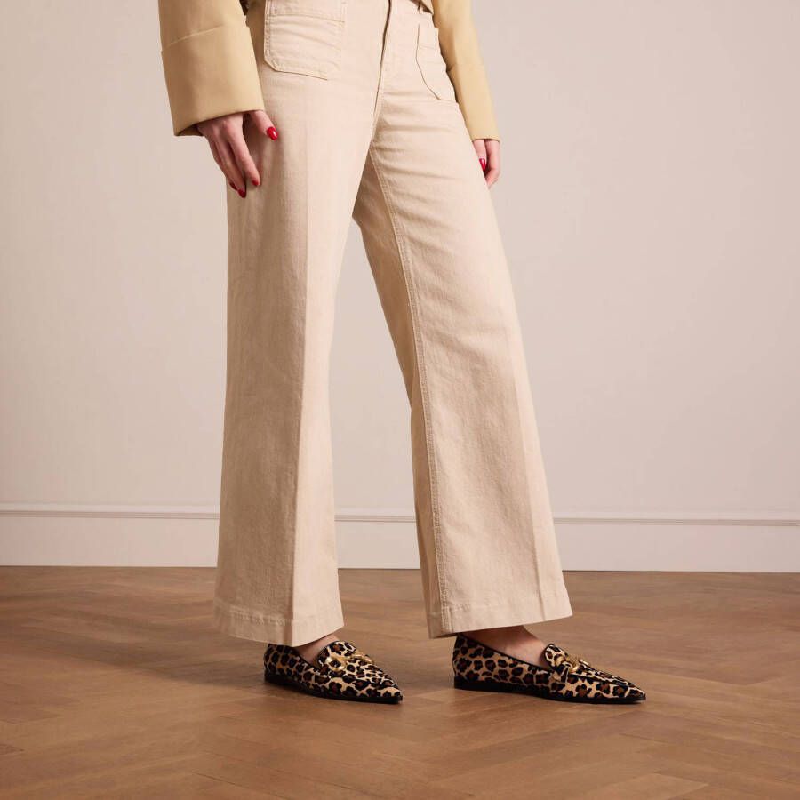 Manfield Dames Suède leopard loafers met chain