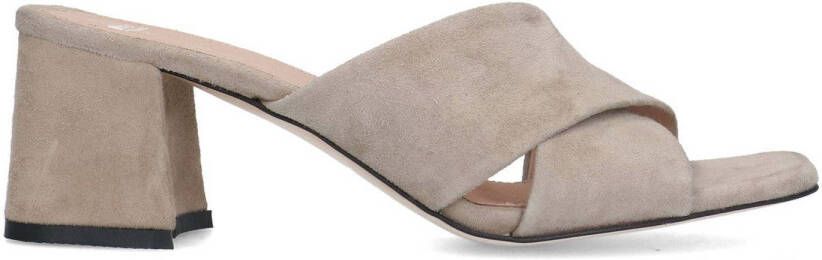 Manfield Dames Beige suède sandalen met hak