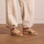 Manfield Dames Beige suède sandalen met plateau - Thumbnail 1