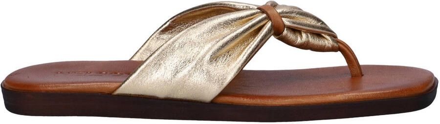 Nelson imitatieleren teenslippers goud