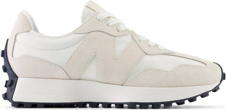 New Balance Stijlvolle Beige Sneakers voor dagelijks gebruik Beige Dames