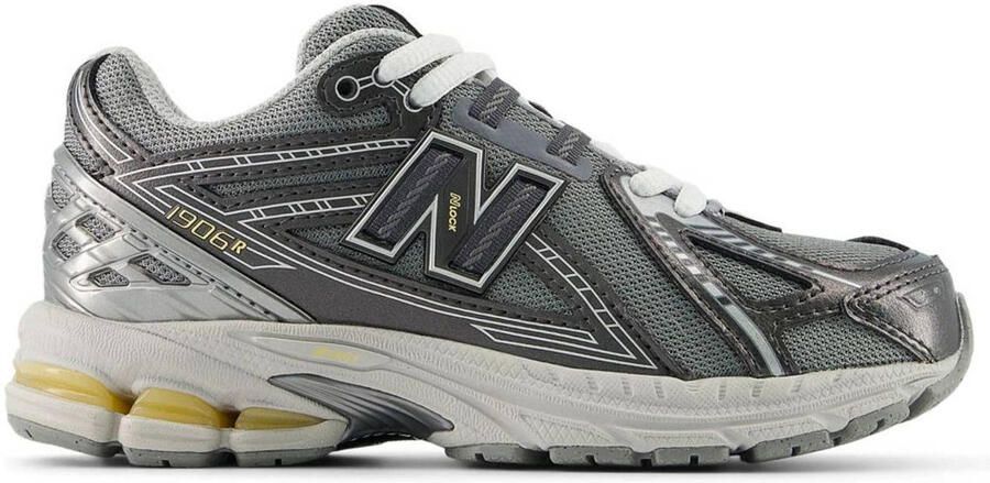 New Balance 1906 sneakers zilvermetallic wit