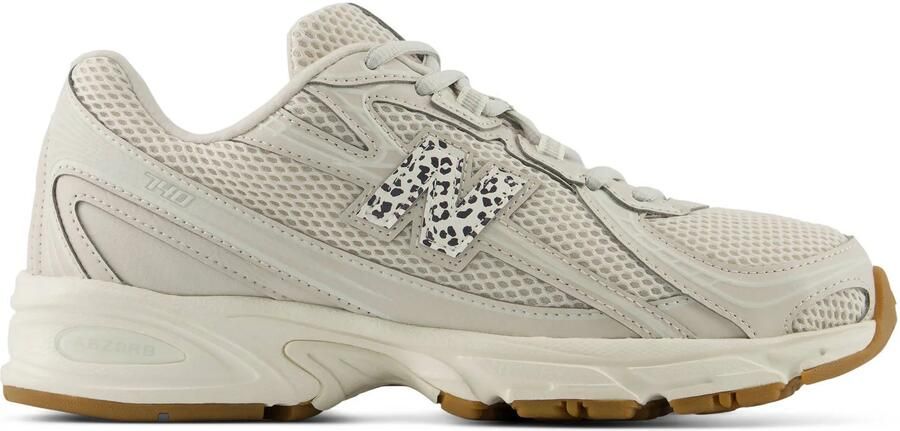 New Balance 740 sneakers met panterprint zand