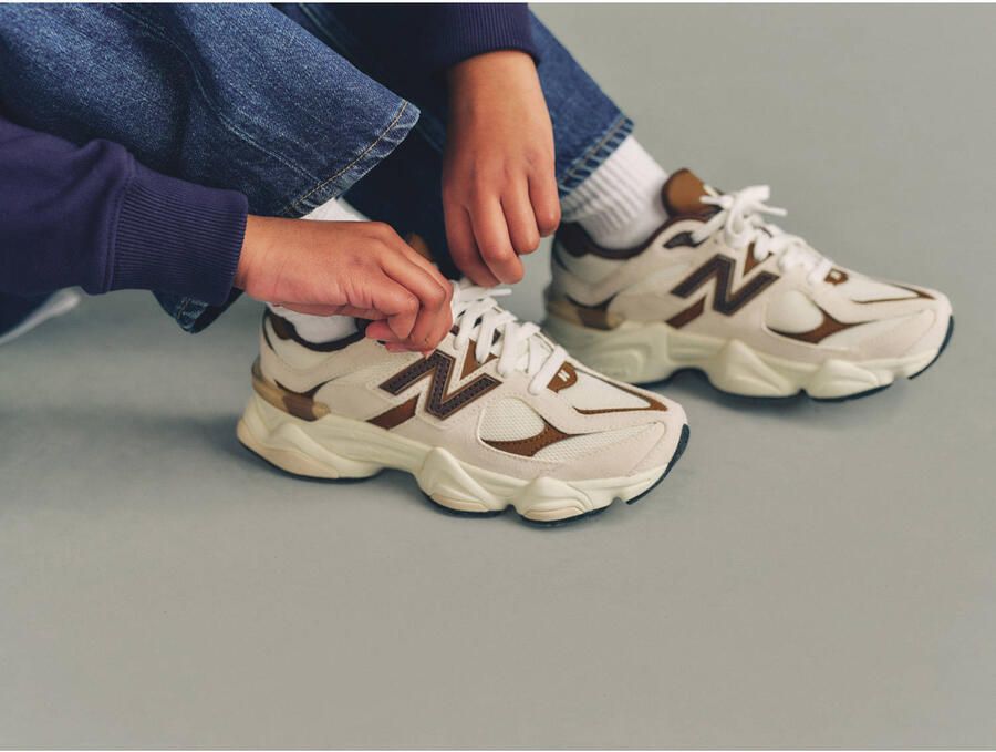New Balance 9060 Kindersneakers Bruin Leer - Foto 2