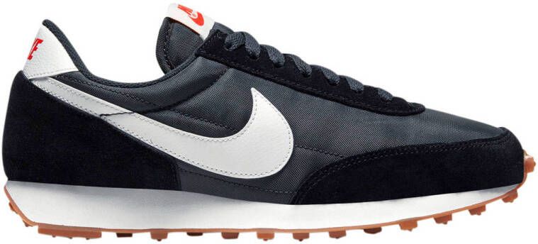 Nike Daybreak Dames Sneakers Black Summit White Off Noir Gum Med Brown Team Orange