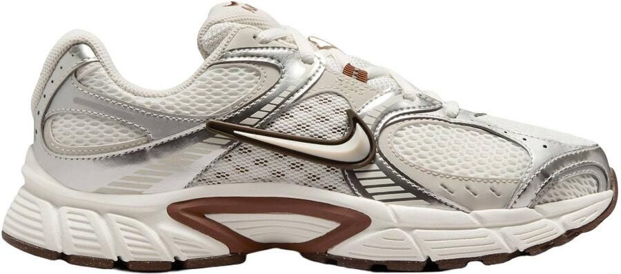 Nike V5 RNR damesschoenen met accenten met reflecterend design Wit