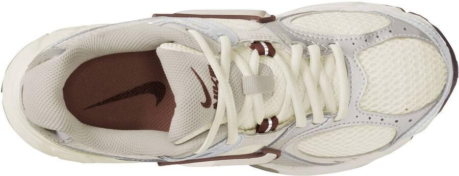 Nike V5 RNR damesschoenen met accenten met reflecterend design Wit - Foto 3