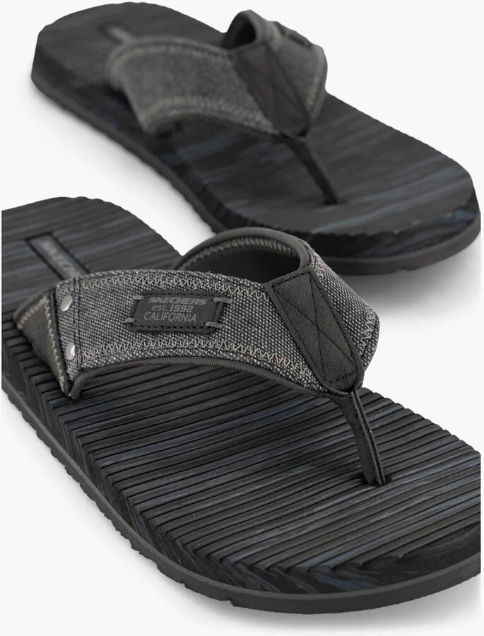 Skechers teenslippers zwart - Foto 2