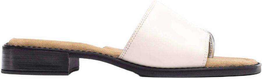 Unisa Handy_26_Gra leren slippers ecru