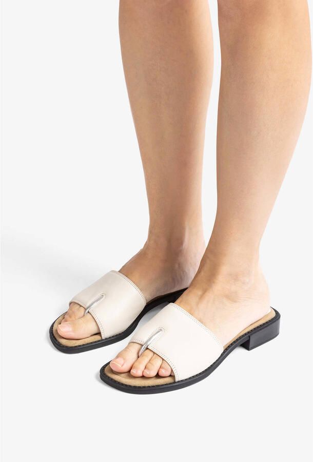 Unisa Handy_26_Gra leren slippers ecru - Foto 2