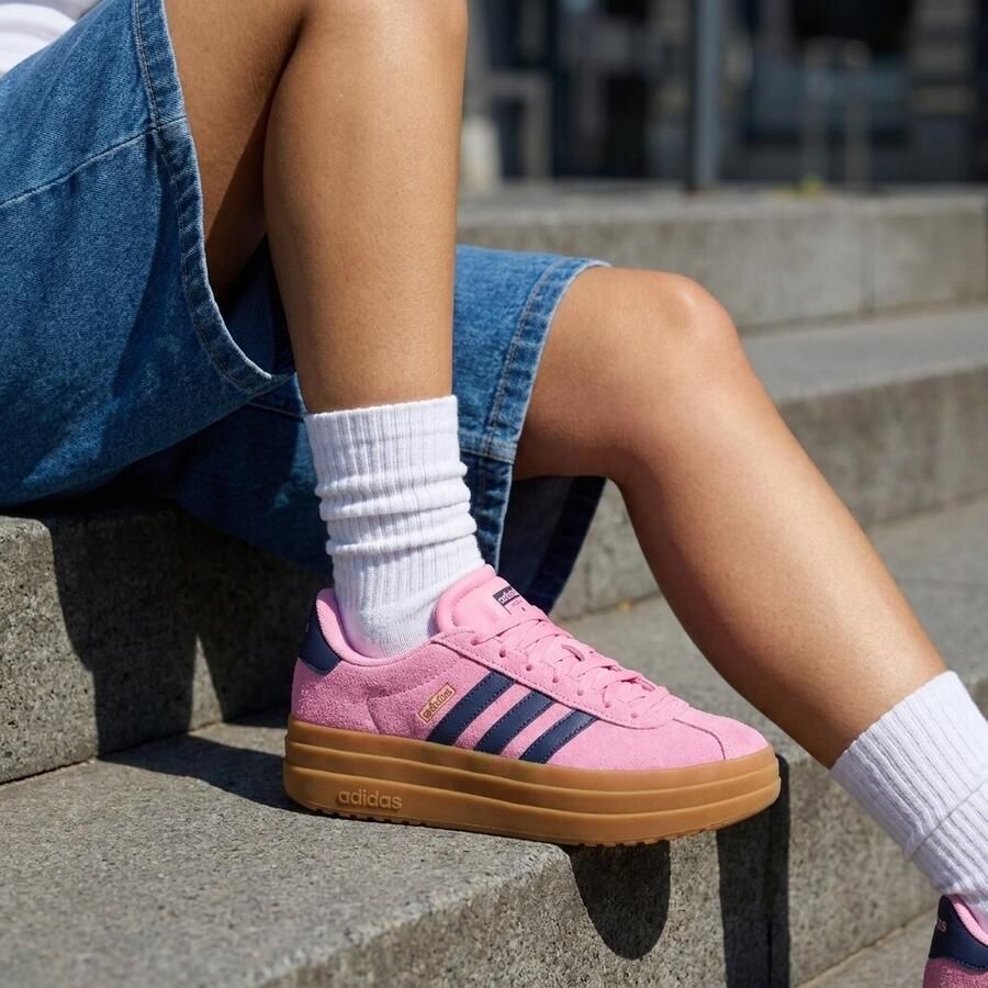 Adidas Sportswear Plateausneakers VL COURT BOLD Design in de voetsporen van de adidas Gazelle Bold - Foto 2