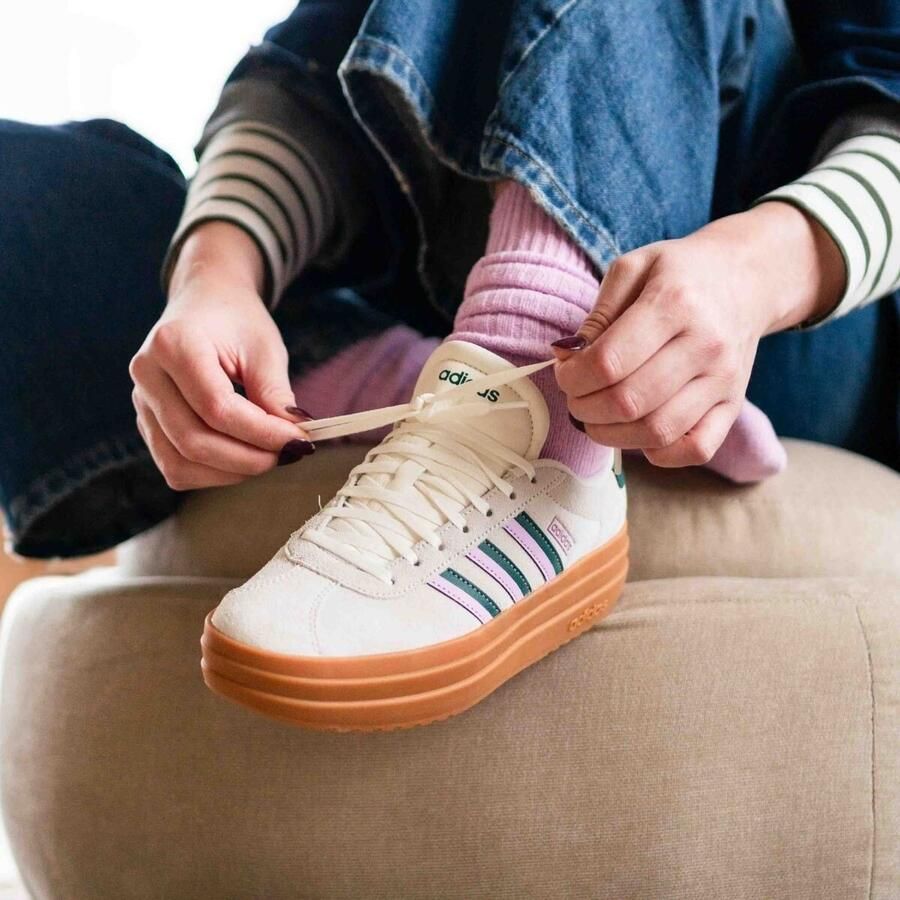 Adidas Sportswear Plateausneakers VL COURT BOLD Design in de voetsporen van de adidas Gazelle Bold - Foto 4