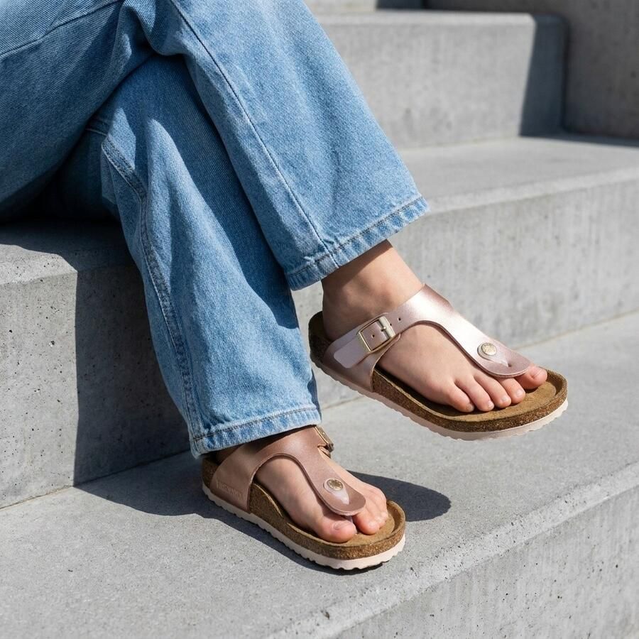 Birkenstock Gizeh Kids Slippers Electric Metallic Copper Regular fit | Goud | Imitatieleer - Foto 2