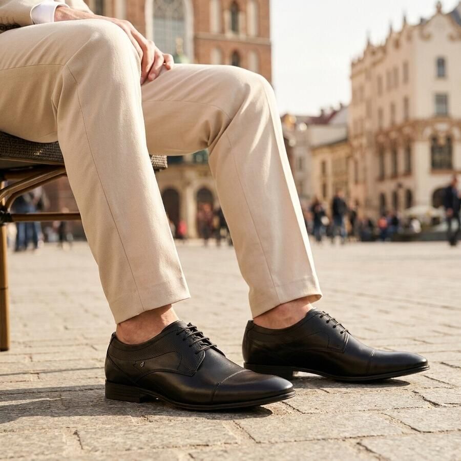 Bugatti Veterschoenen met stijlvolle siernaden