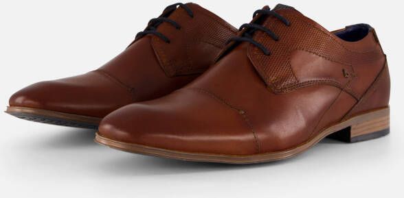 Bugatti Veterschoenen Mattia met modieuze hand finish